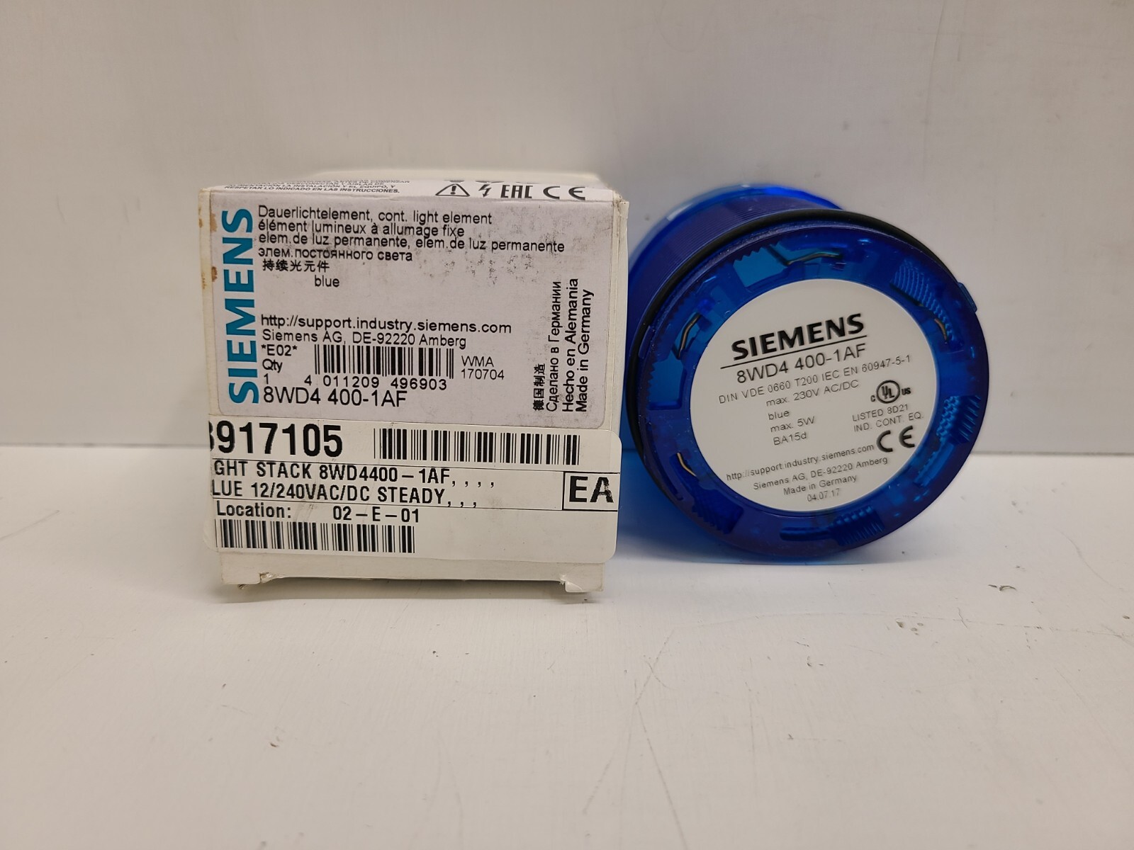 NEW IN BOX! SIEMENS BLUE STACK READY LIGHT 8WD4-400-1AF