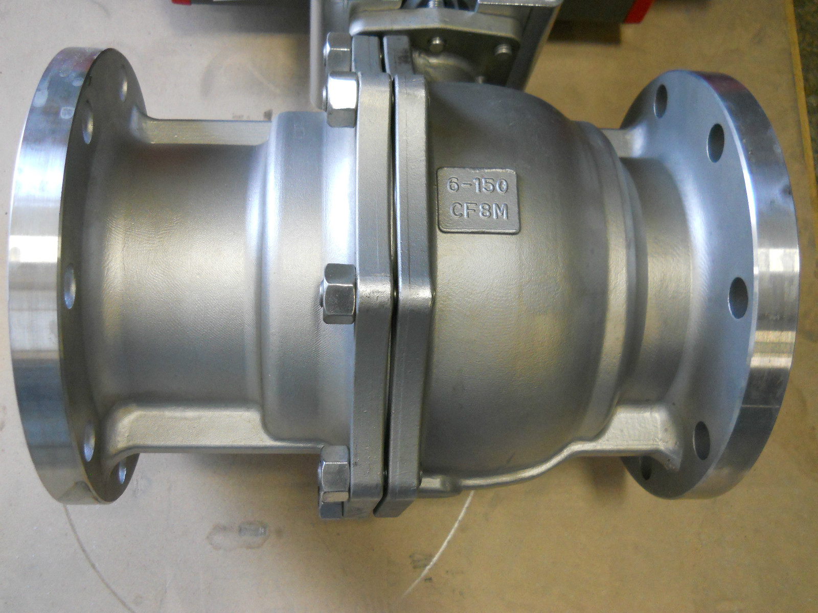 TRIAC 2R1200DA ACTUATOR with OVERSIZED 6″ 93C-F1-600/2R6D-XA SS BALL VALVE – NEW