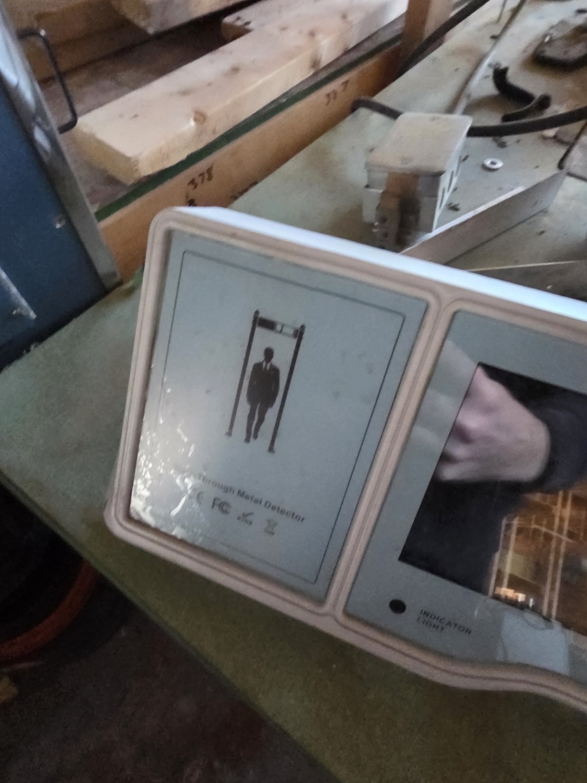 Detector ISD-SMG318LT-F Replacement Monitor Screen