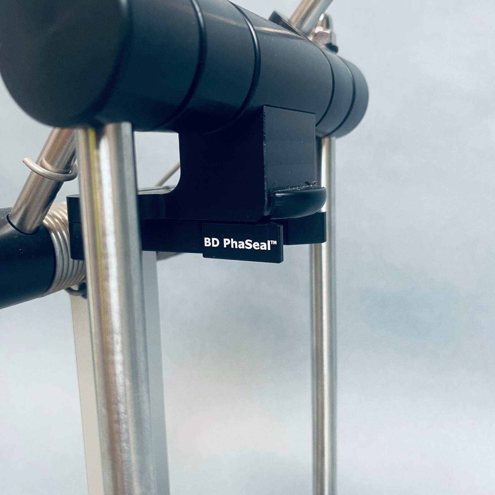 BD PhaSeal Assembly Fixture