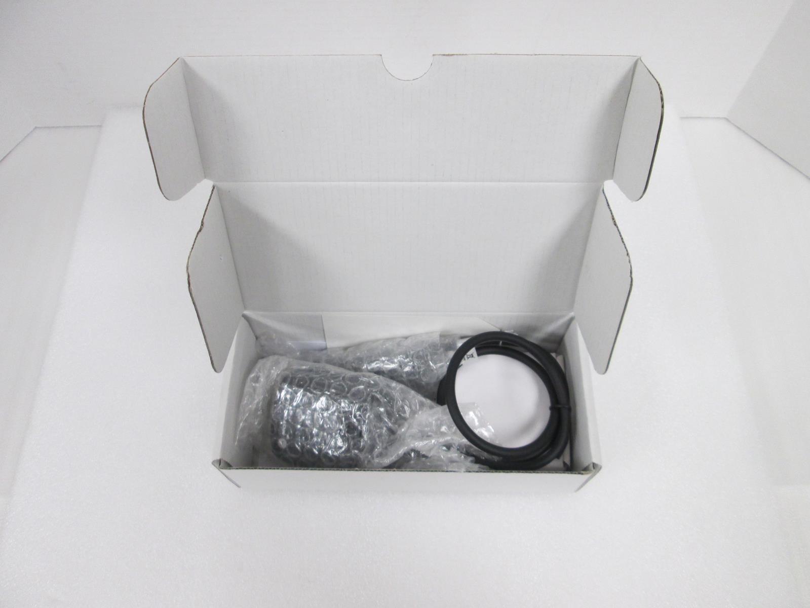 MOTOROLA RMN5073B PUBLIC SAFETY SPEAKER MICROPHONE WITH RF ANTENNA ADAPTOR