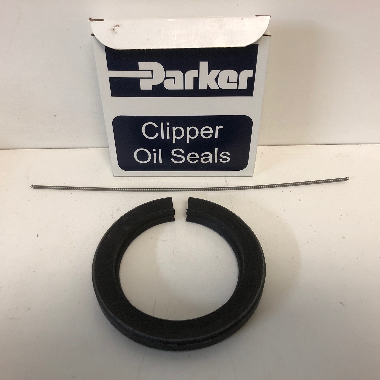 NEW! PARKER JM CLIPPER 3.000″X4.250″X.500″ OIL SEAL 0300 4564 4564-RUP 2QTR15
