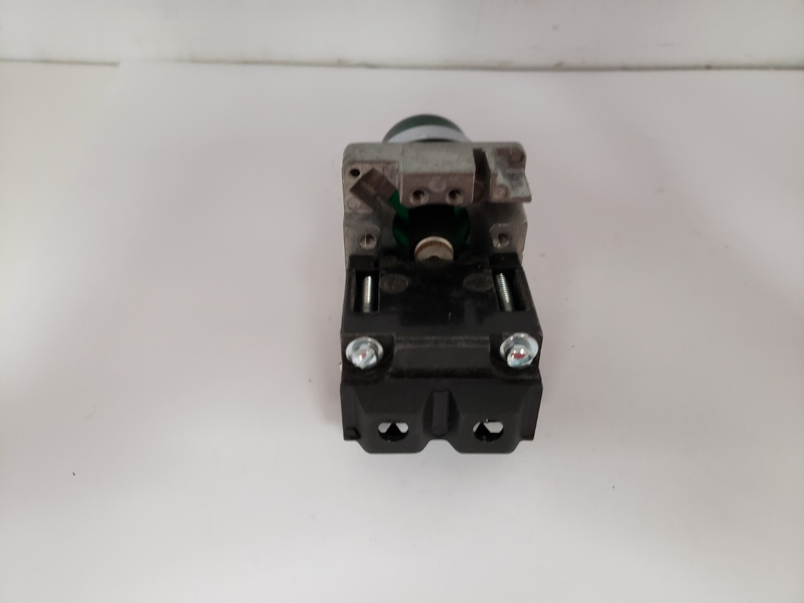SIEMENS 52PL4E3XB PILOT LIGHT OILTIGHT 120VAC LED GREEN