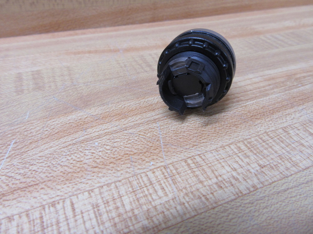 Klockner/Moeller M22-D-W-X1 Eaton Push Button M22DWX1 (Pack of 2)