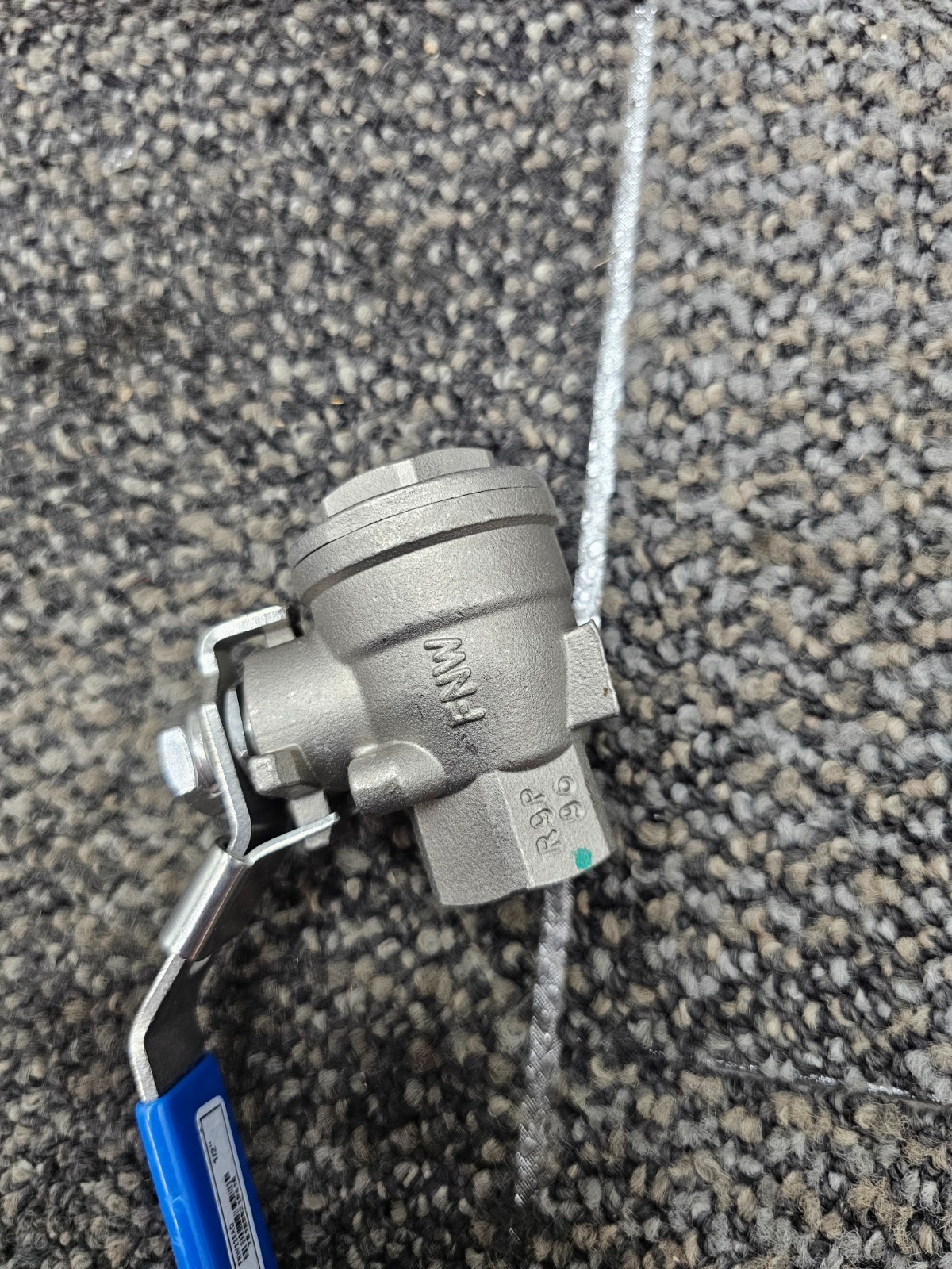 Fnw FNW220AD 1/2″ Full Port Locking Lever 2000# Ball Valve Stainless