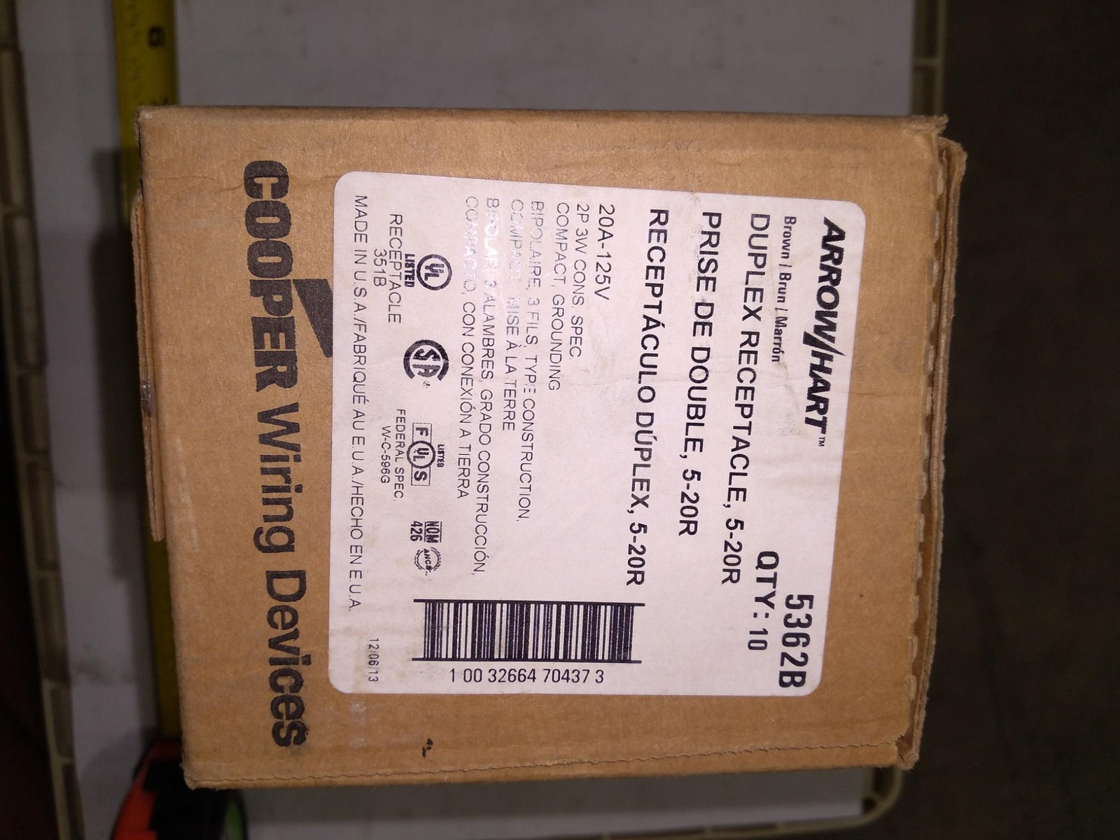 COOPER ARROW HART 5362B DUPLEX RECEPTABLE 5-20R 20A 125V 3P 3W ‘6 IN BOX’