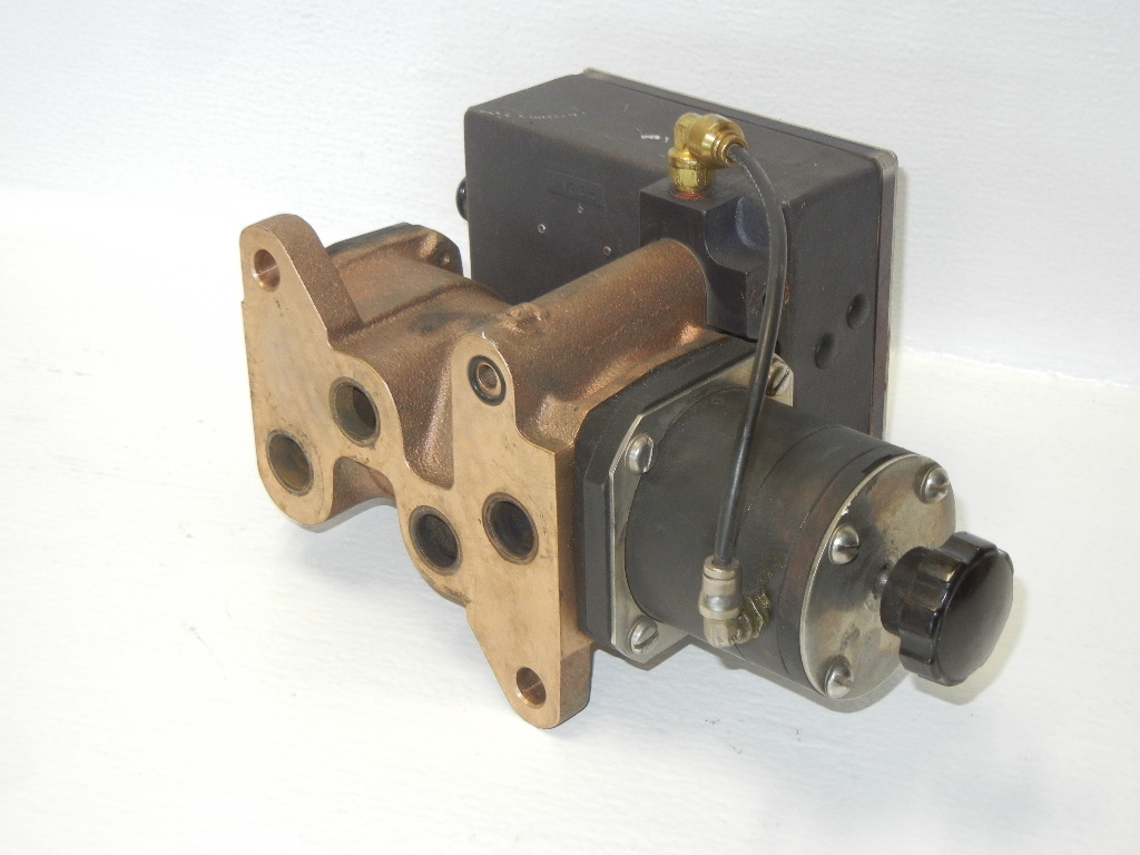 UFM / ROCON WCV-B-0-H-7-A3N4F2-D1-N-E6C2 USED WATER CONTROL VALVE 0108712-1-1
