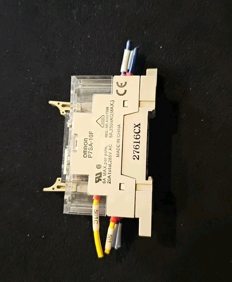 OMRON G7SA-2A2B Relay & Base P7SA-10F 250VAC 6A NSNP – Free Shipping