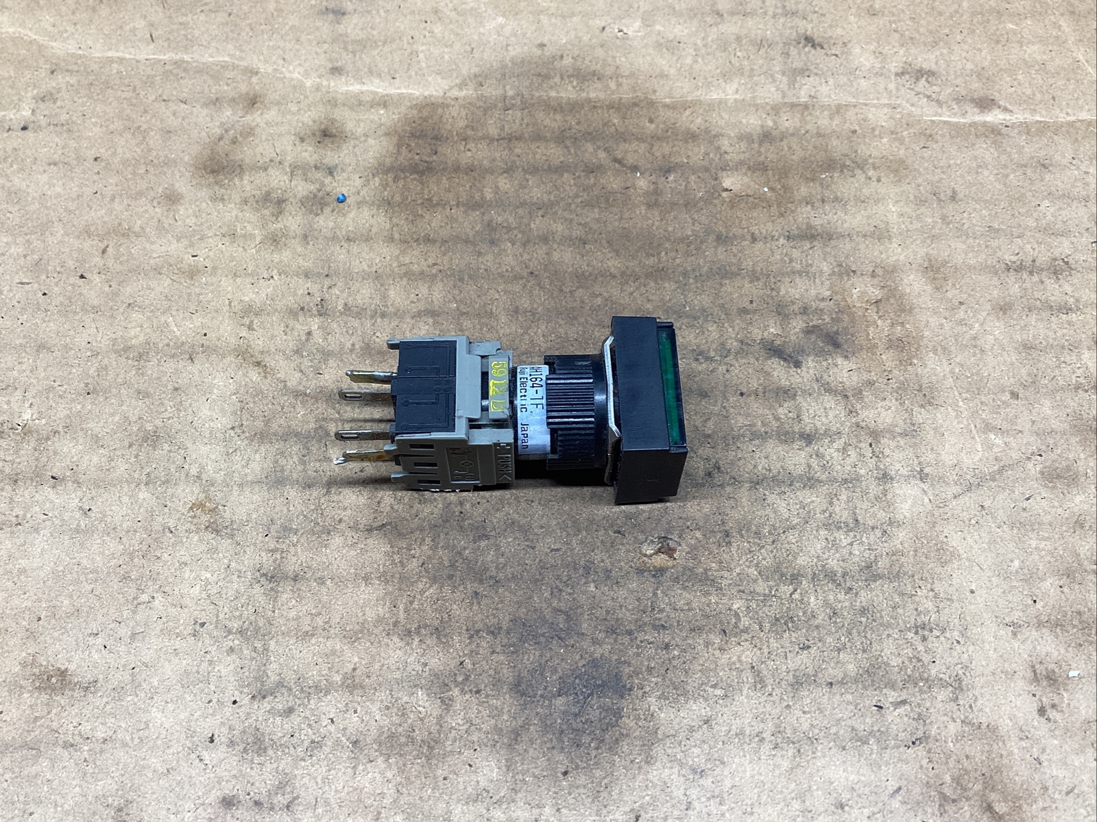 GREEN FUJI ELECTRIC AH164-TF LED LAMP SWITCH #809M43