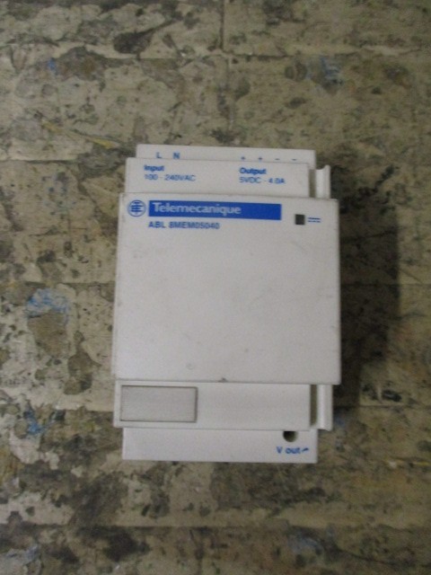 Telemecanique ABL8MEM05040 Power Supply 100-240VAC Input 5VDC 4A 20W DIN *Tested