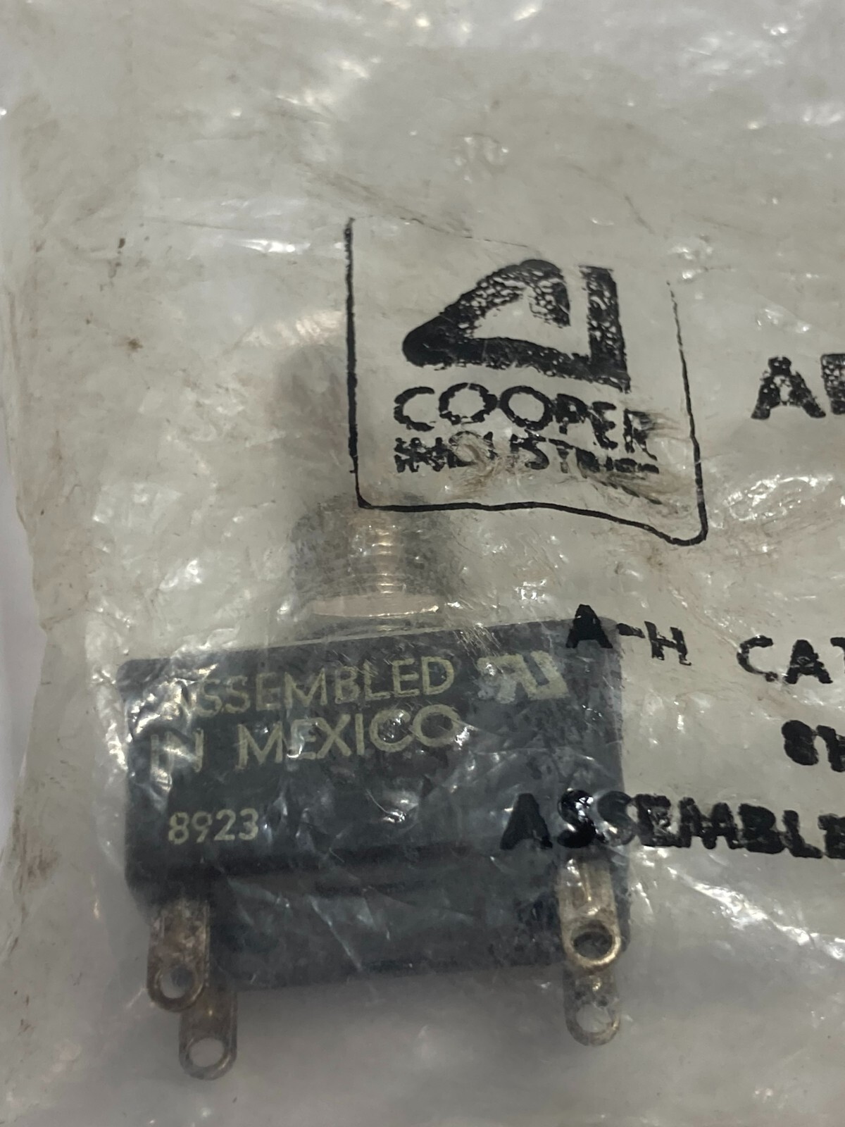 ARROW HART 81054-H TOGGLE SWITCH NIB