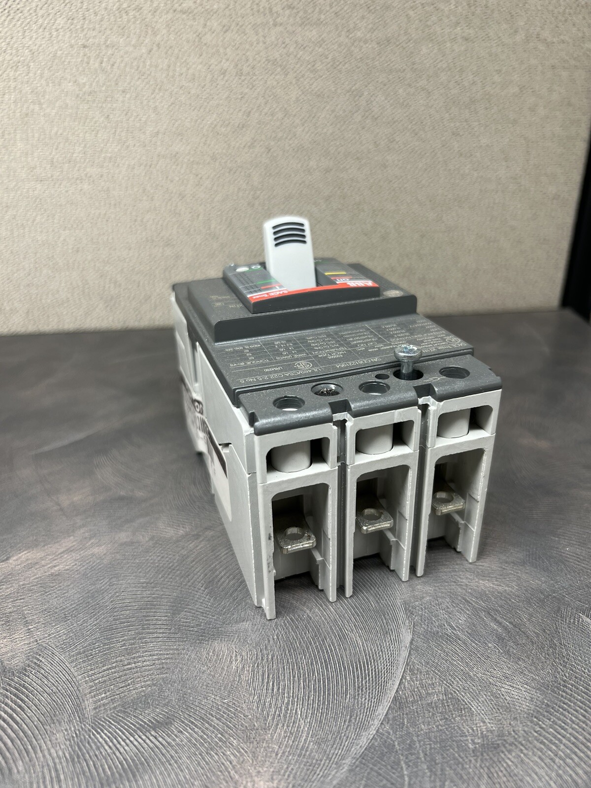 NEW NEVER USED XT1NU3050AFF000XXX ABB 50 AMP BREAKER WITHOUT BOX