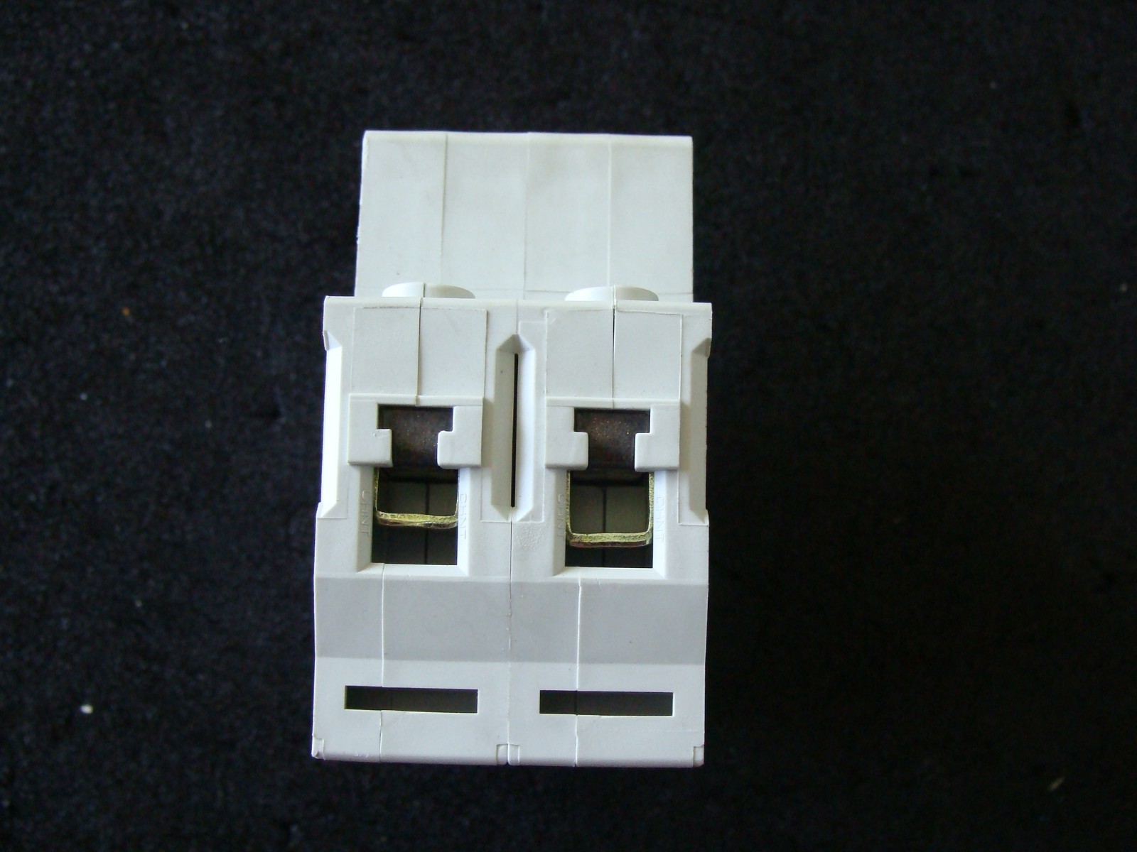 CHNT DZ47-60 C10, 400V.