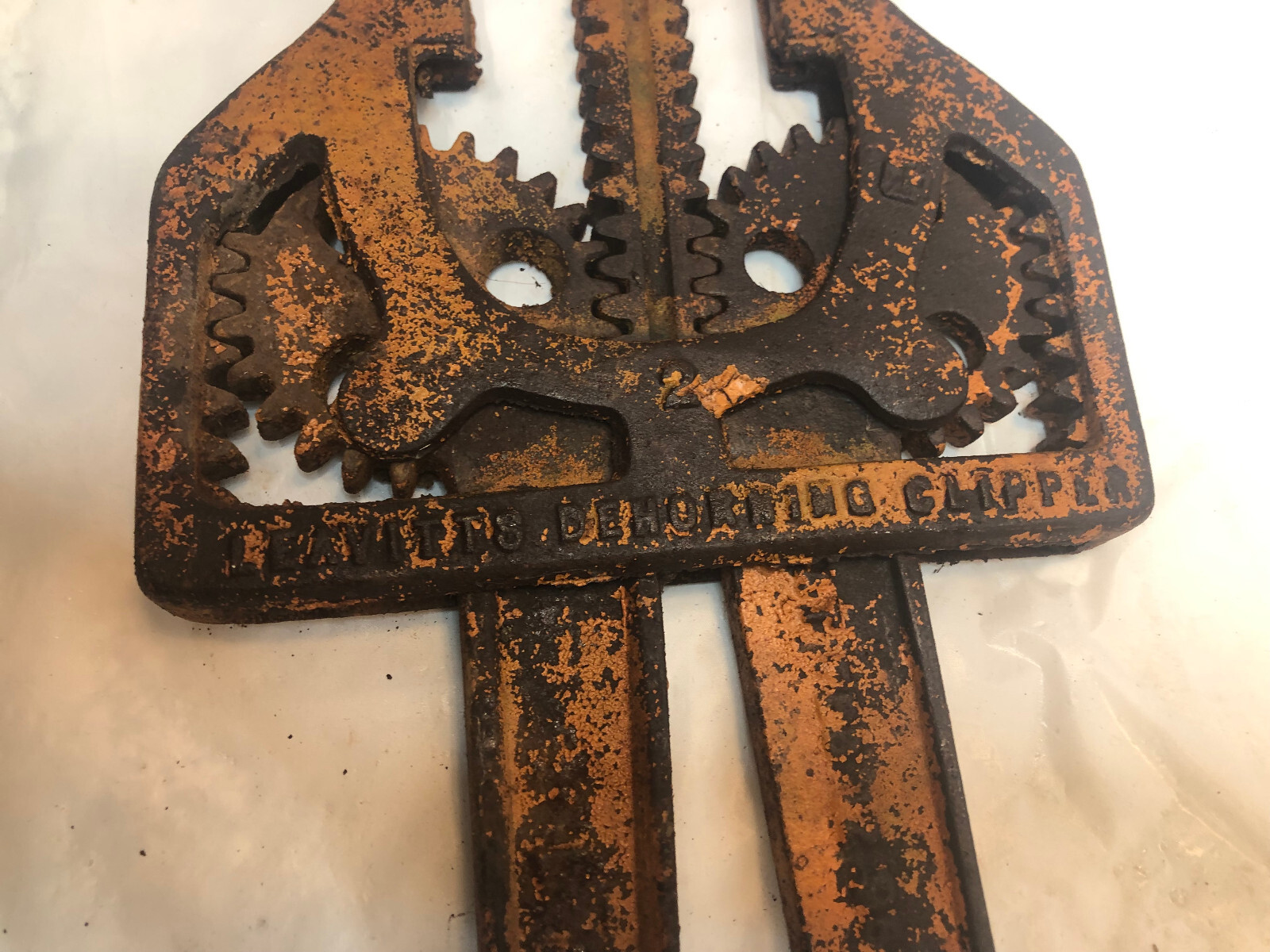 Vintage Leavitts Dehorning Clippers Bull Horn Cutter Cattle Dehorner Cast Iron