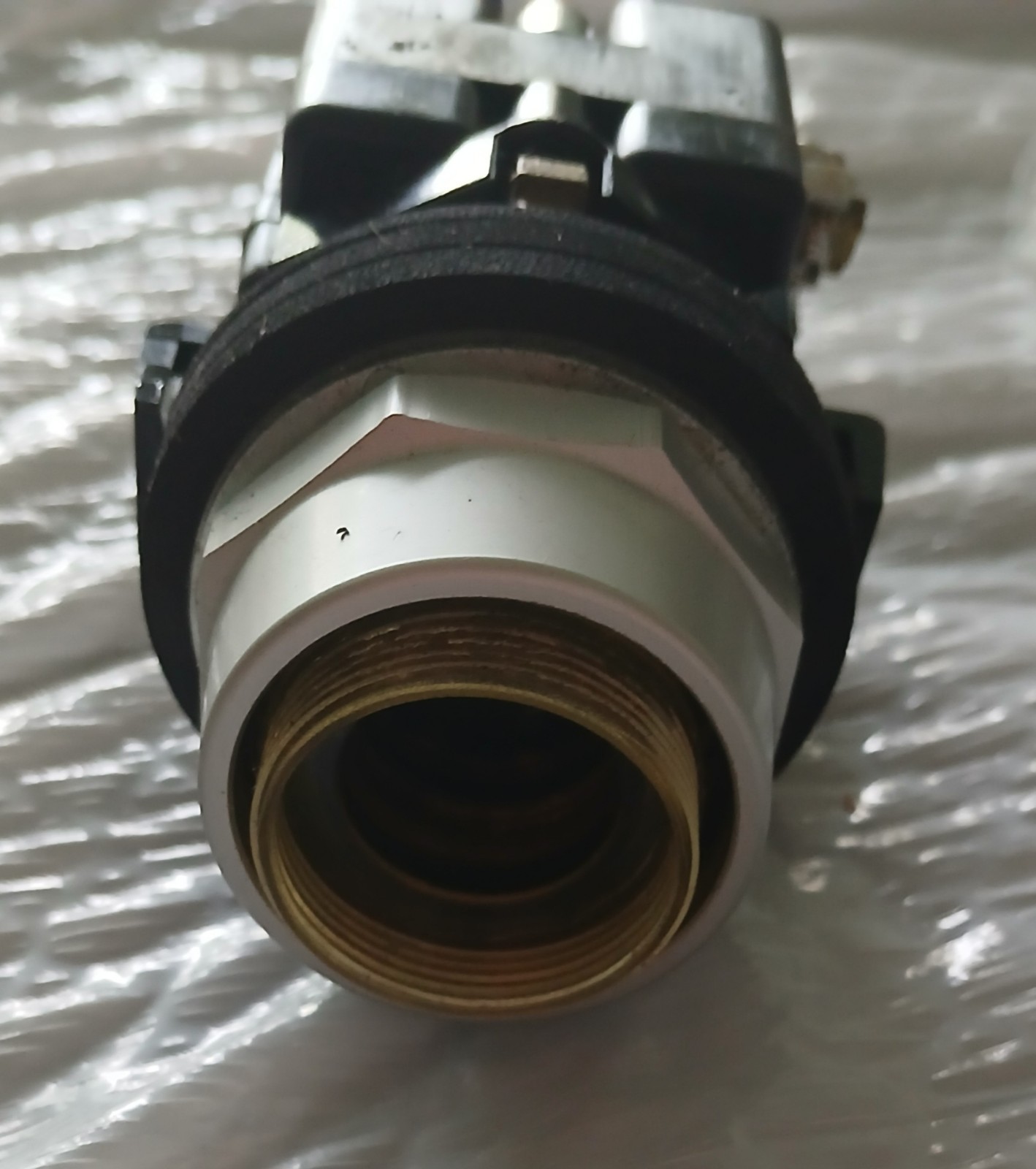 Eaton Pushbutton Operator. HT8GBT1. New. No lens or bulb. Free Shipping