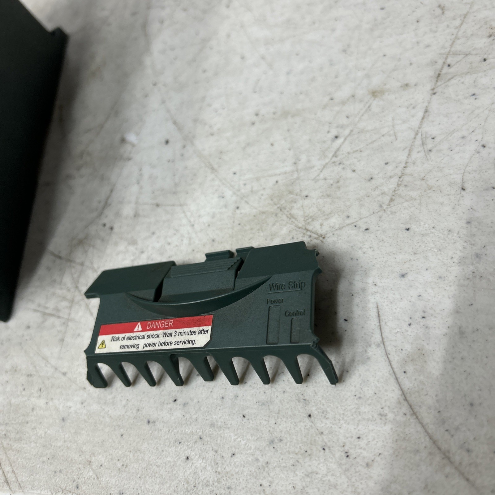 Reliance Electric 6MDBN-2P3101 3Ph AC Drive