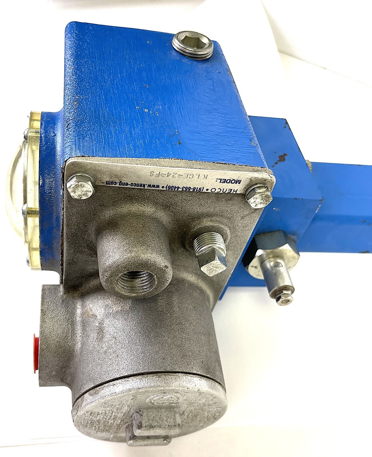 KENCO, KLCE-24-FS, PRESSURE 70 PSI, 3/8″ VENT, OIL LEVEL CONTROLLER, SURPLUS