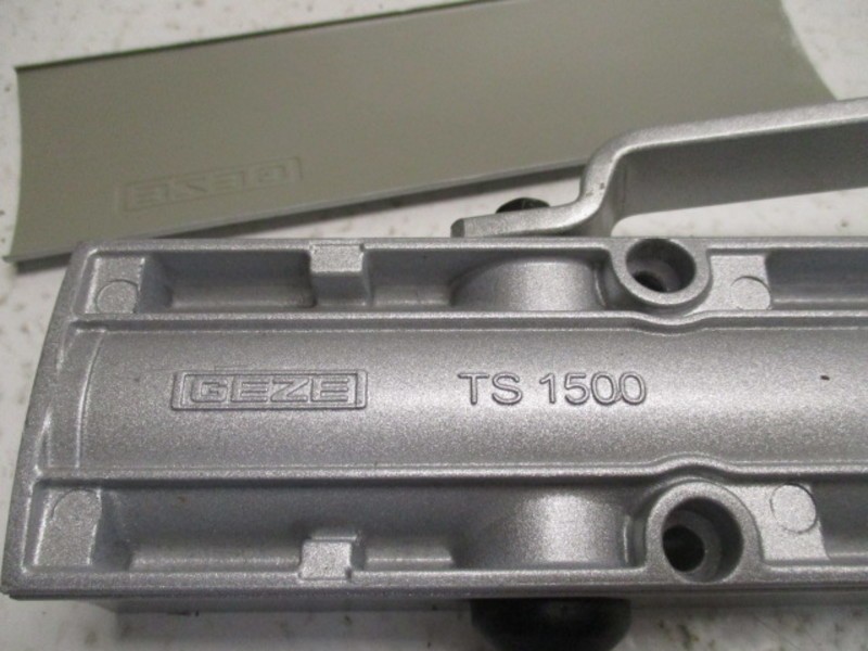 GEZE TS150 OVERHEAD DOOR CLOSER NSNP