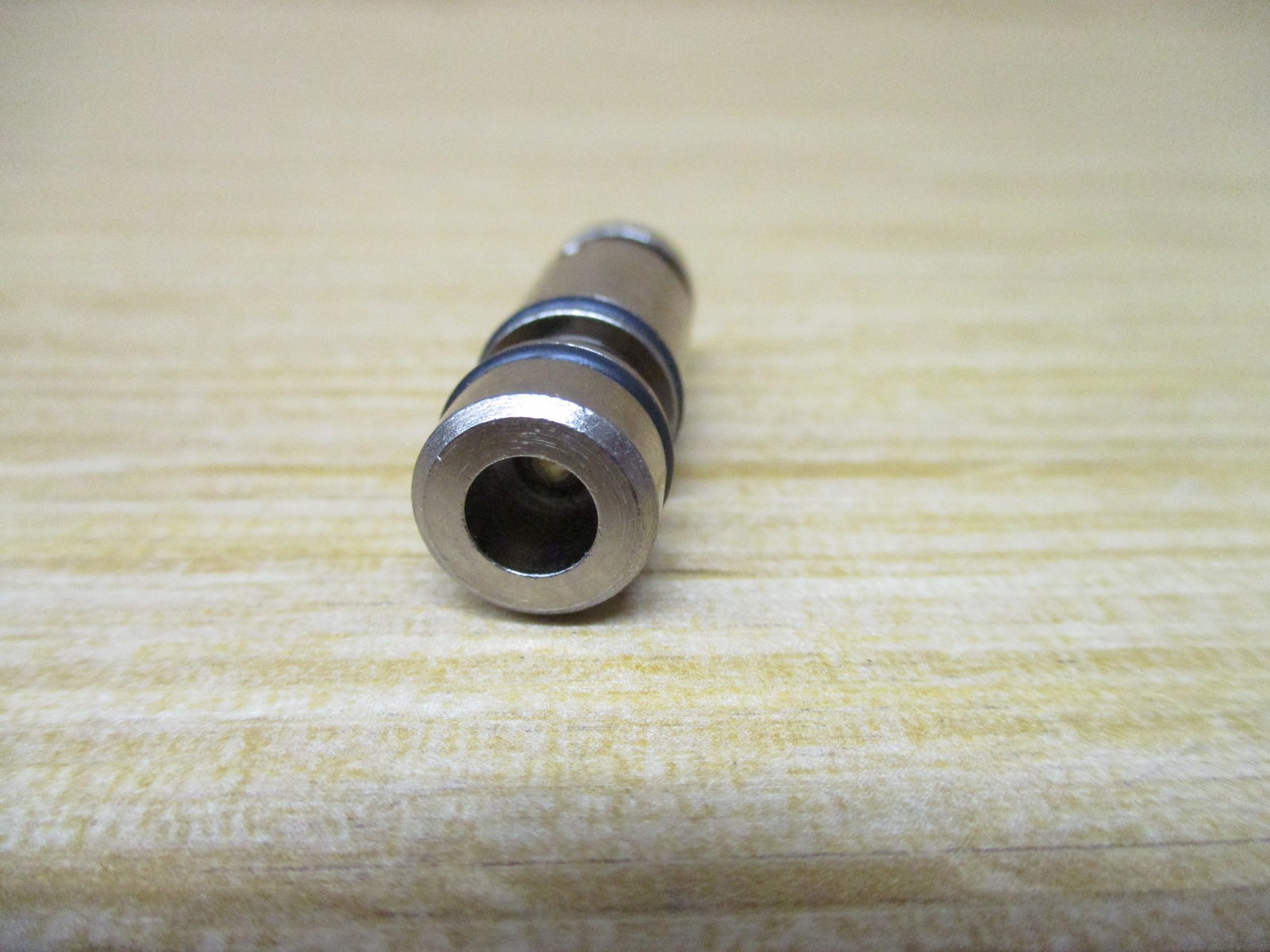 Pneumadyne C032325 Push Button Cartridge Valve