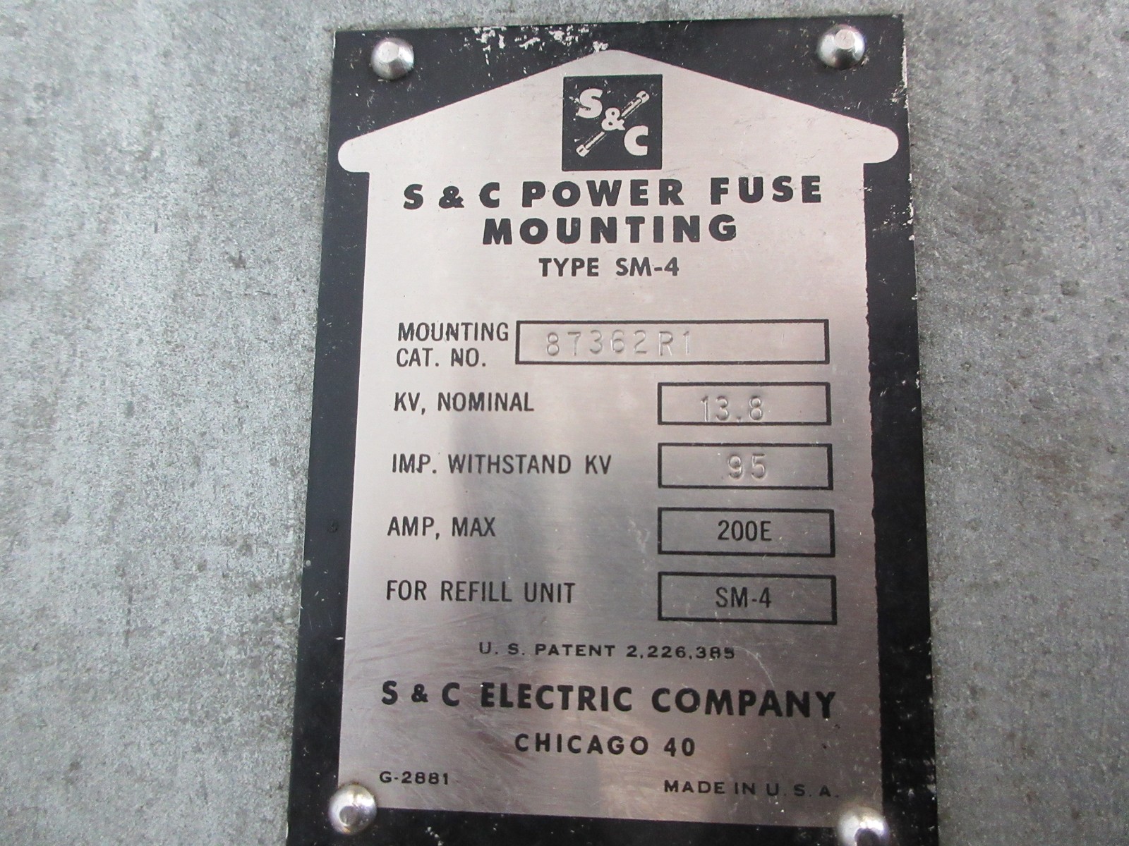 S&C Type SM-4 Power Fuse Mounting 87362R1 200E 13.8 KV Used