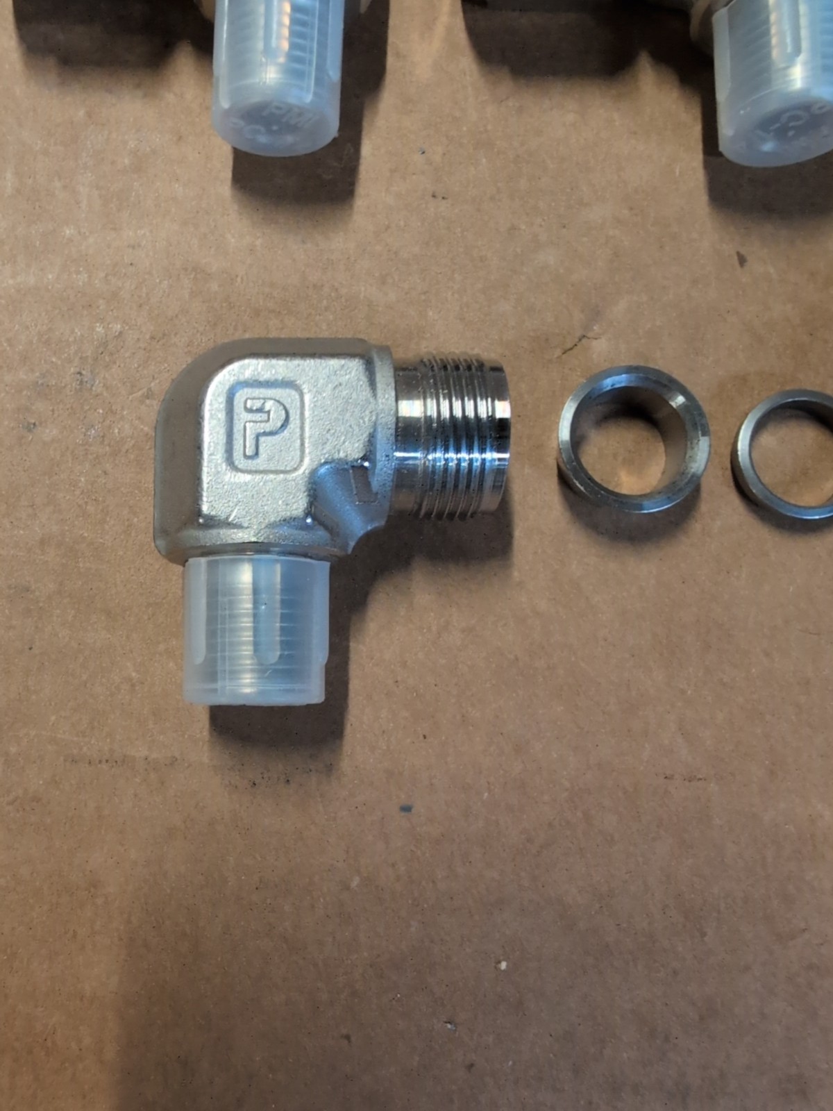 Parker 316 SS 90° Elbow Fitting, 1/2″ TUBE X 1/4″ NPT, LOT OF 5