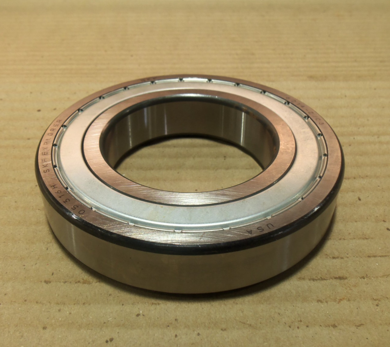 New SKF 6214-Z/C3 Deep Groove Ball Bearing