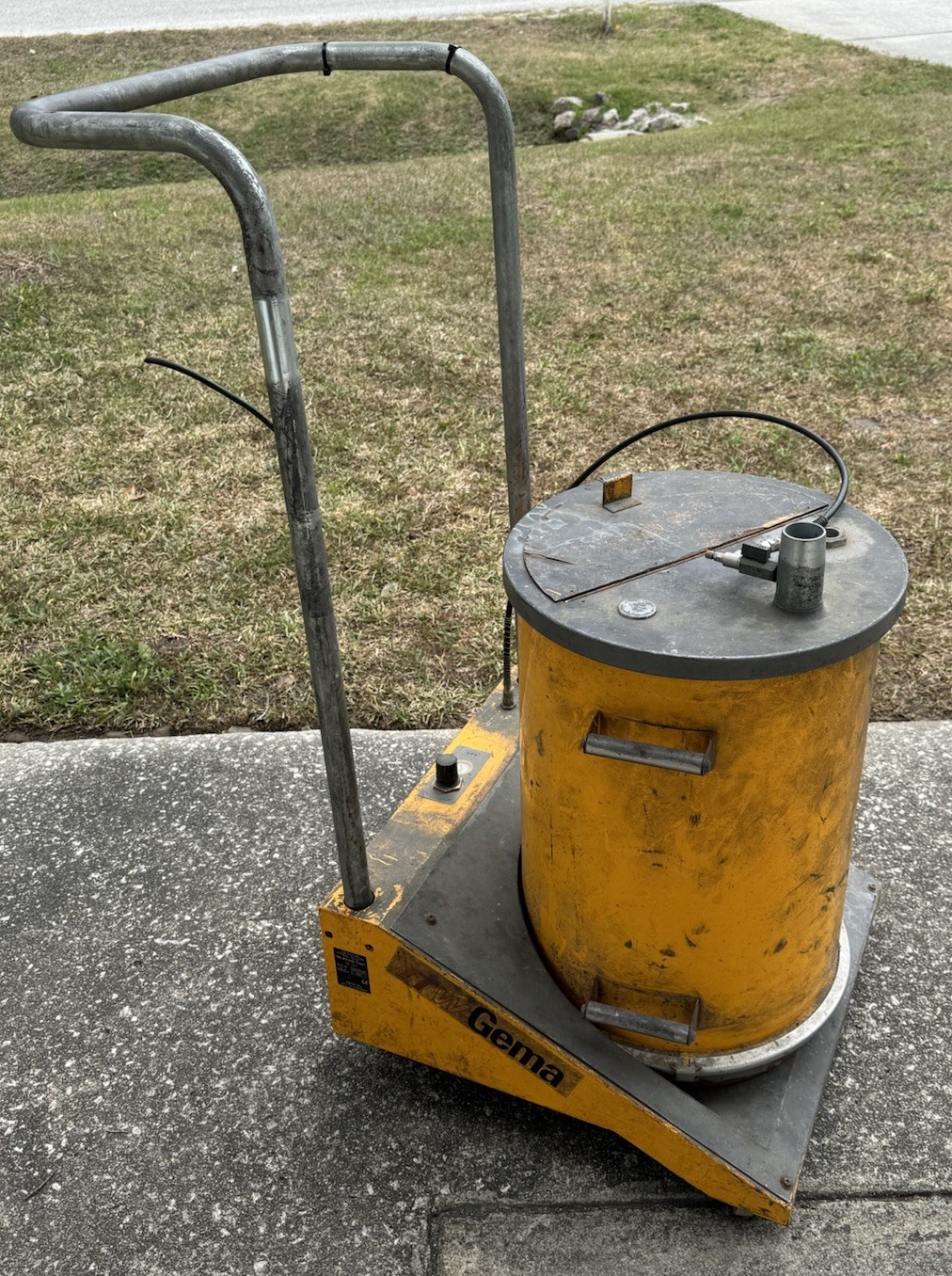 Gema Powder Hopper with Cart