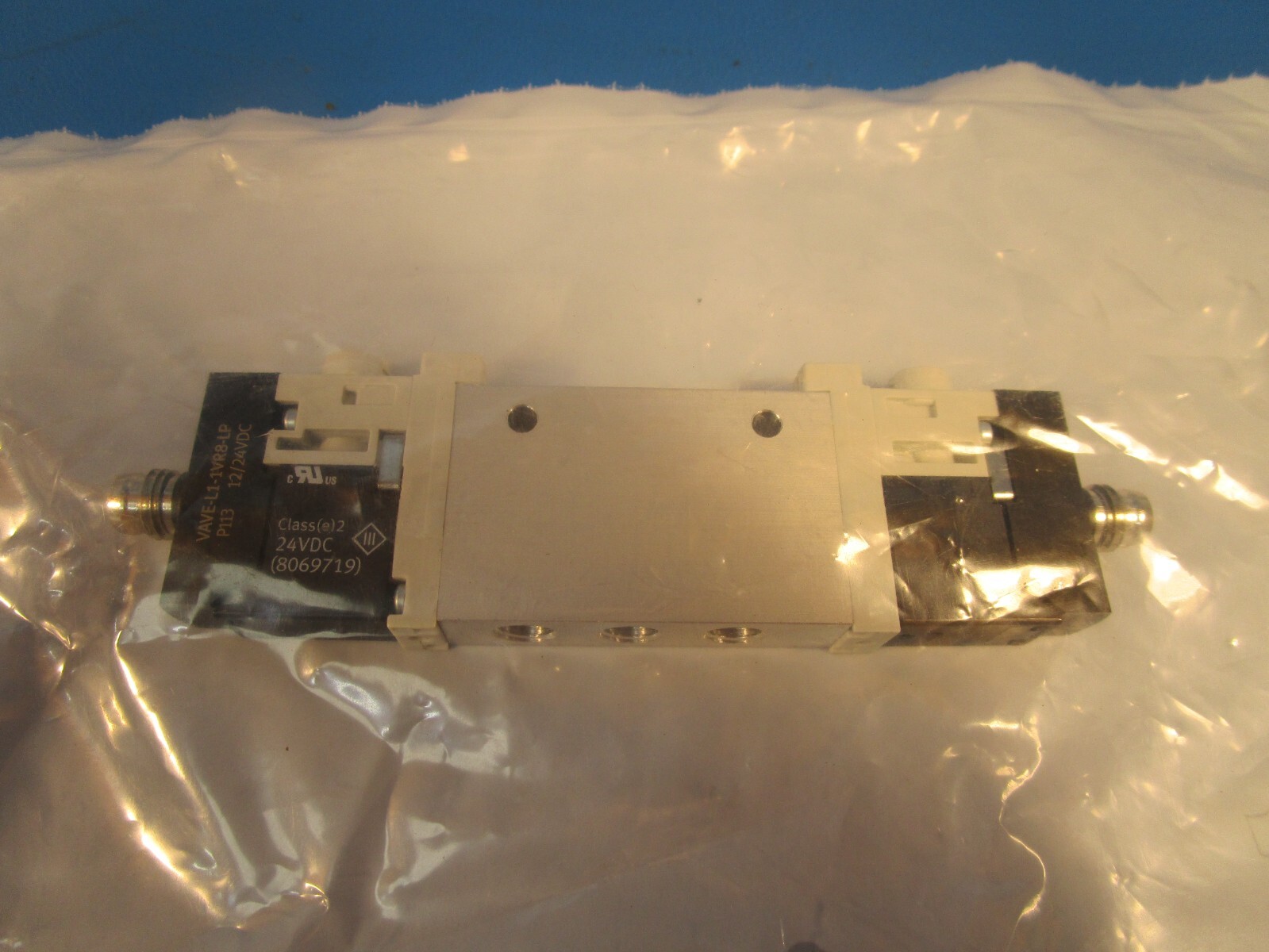Festo VUVG-L10-P53C-T-M7-1R8L, 574223 Solenoid Valve 5/3-way