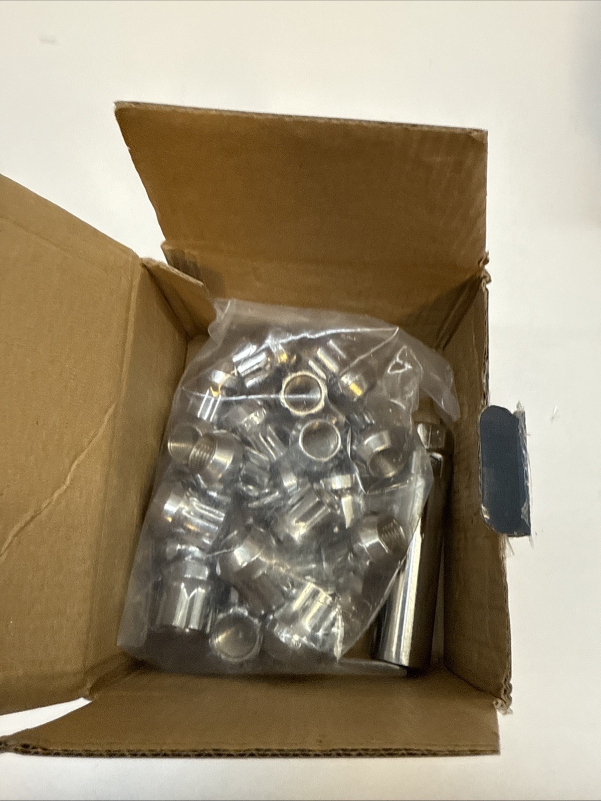 Vista Open Bulge Chrome Acorn Spline Lug Nuts 0.85″ DPC5614STO 14×1.5