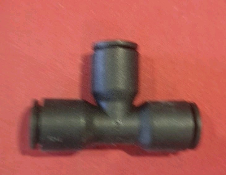 Parker 3/8″ x 3/8 x 3/8″ PVC Tee P# 3104 60 00