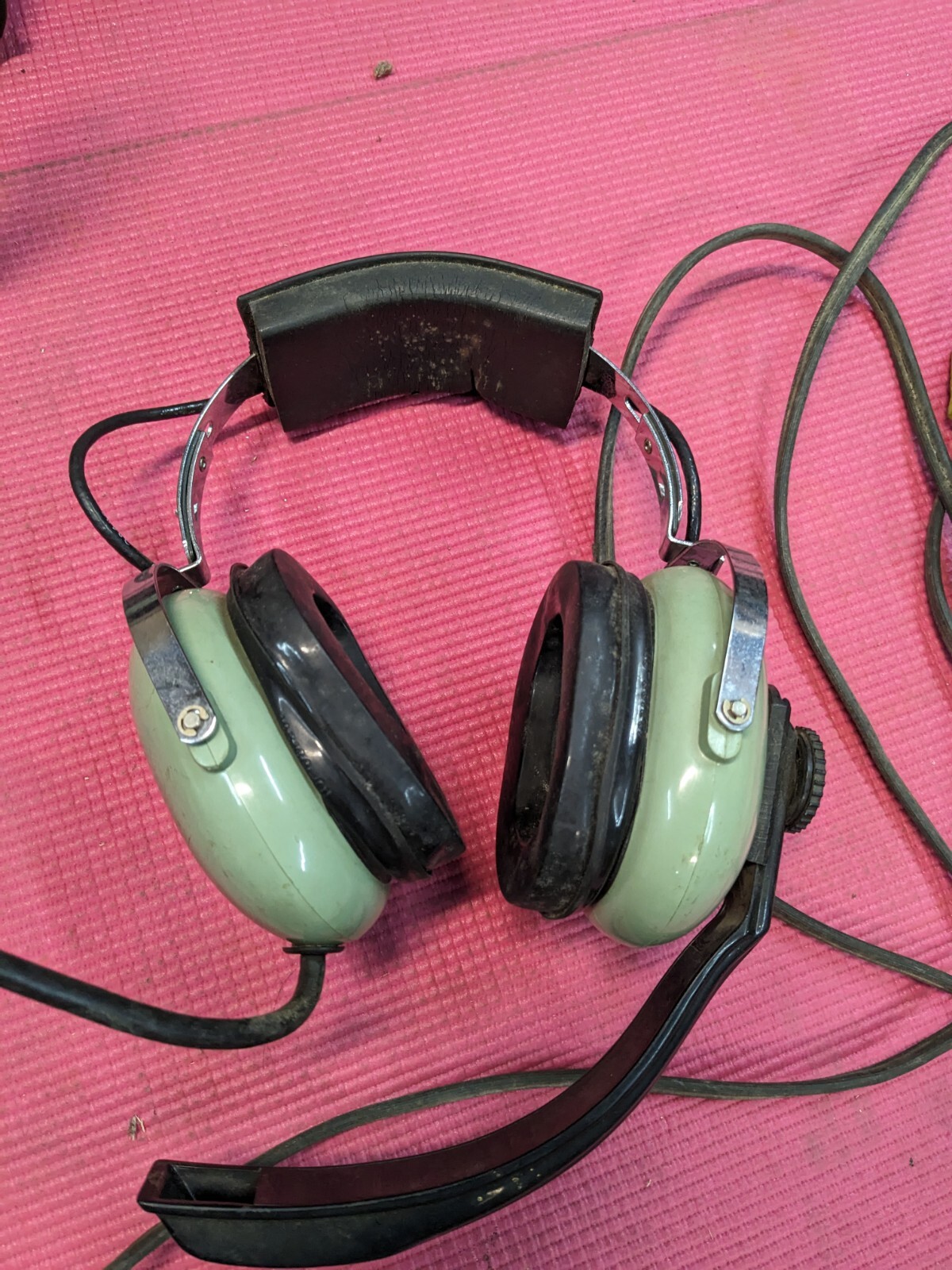 Lot of 2 David Clark Aviation Headsets H5030 & H5040 **UNTESTED, FOR PARTS**