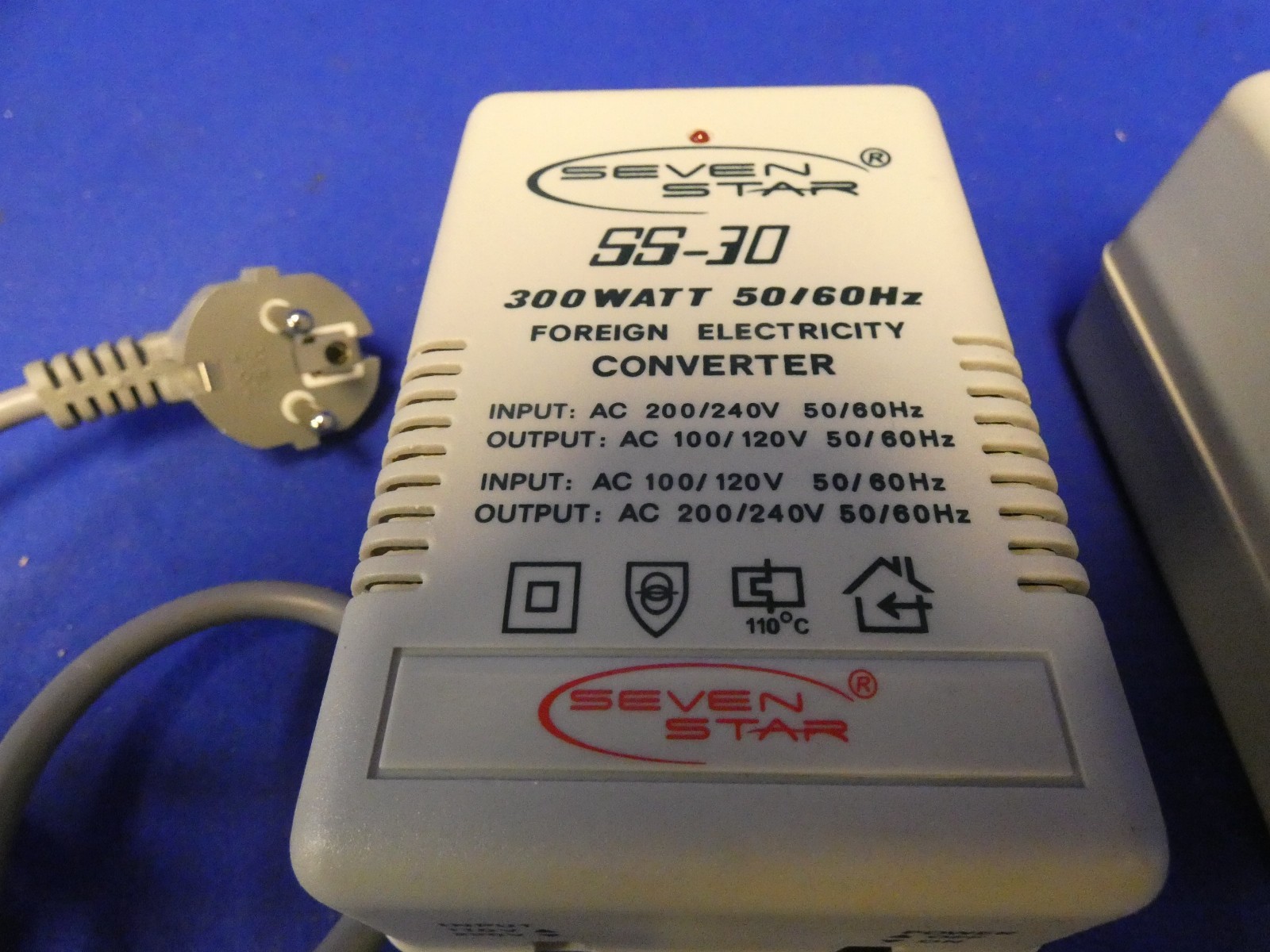 Seven Star SS-30 300 Watt 50/60Hz Foreign Electricity Converter QTY 2