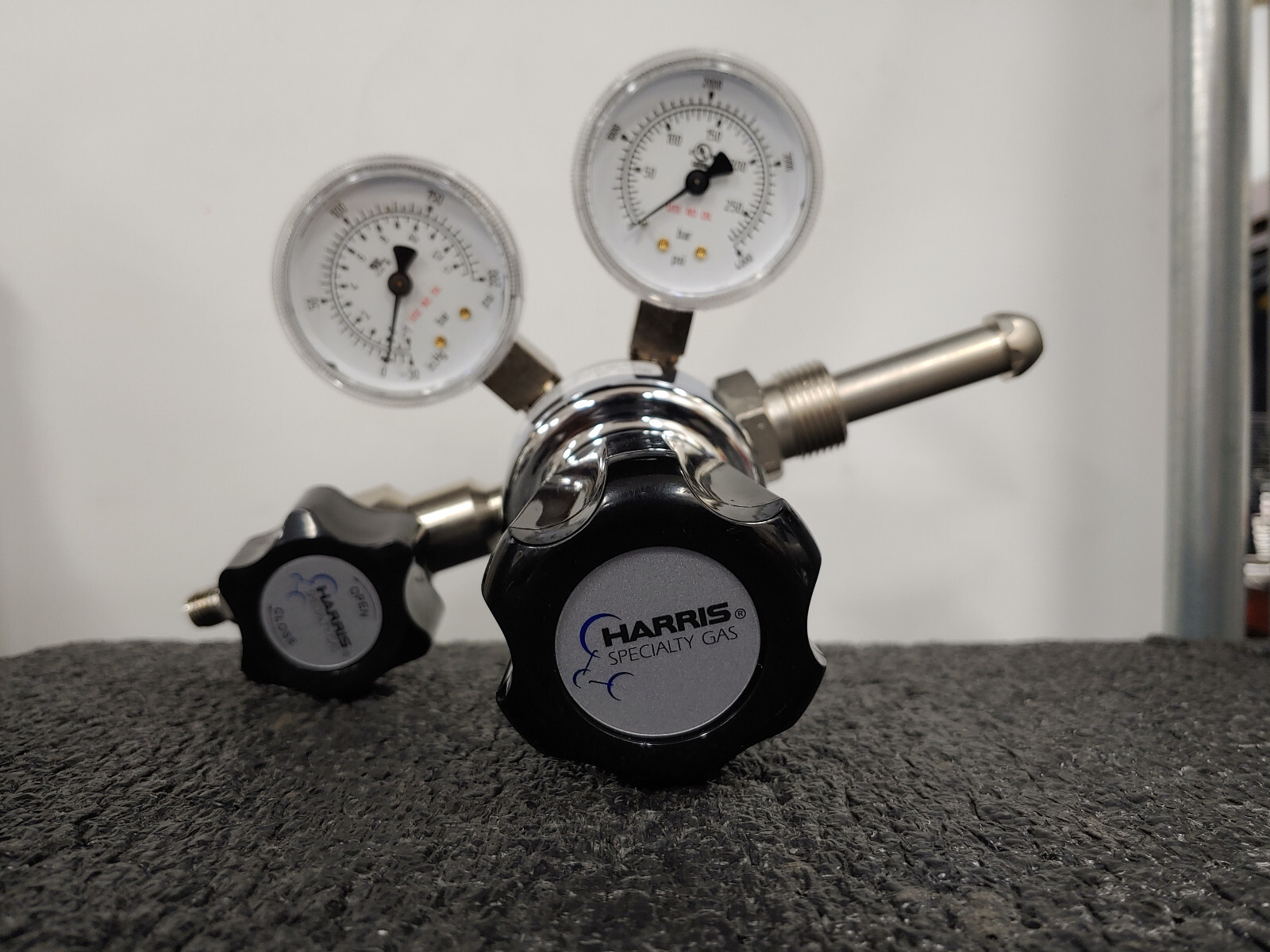 HARRIS KH1145 High Purity Single Stage Gas Regulator