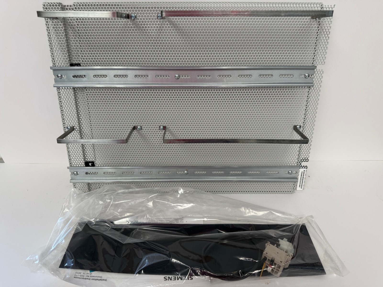 SIEMENS PXA-MBC24KIT MBC24 TO DIN MIGRATION KIT NEW OPEN BOX
