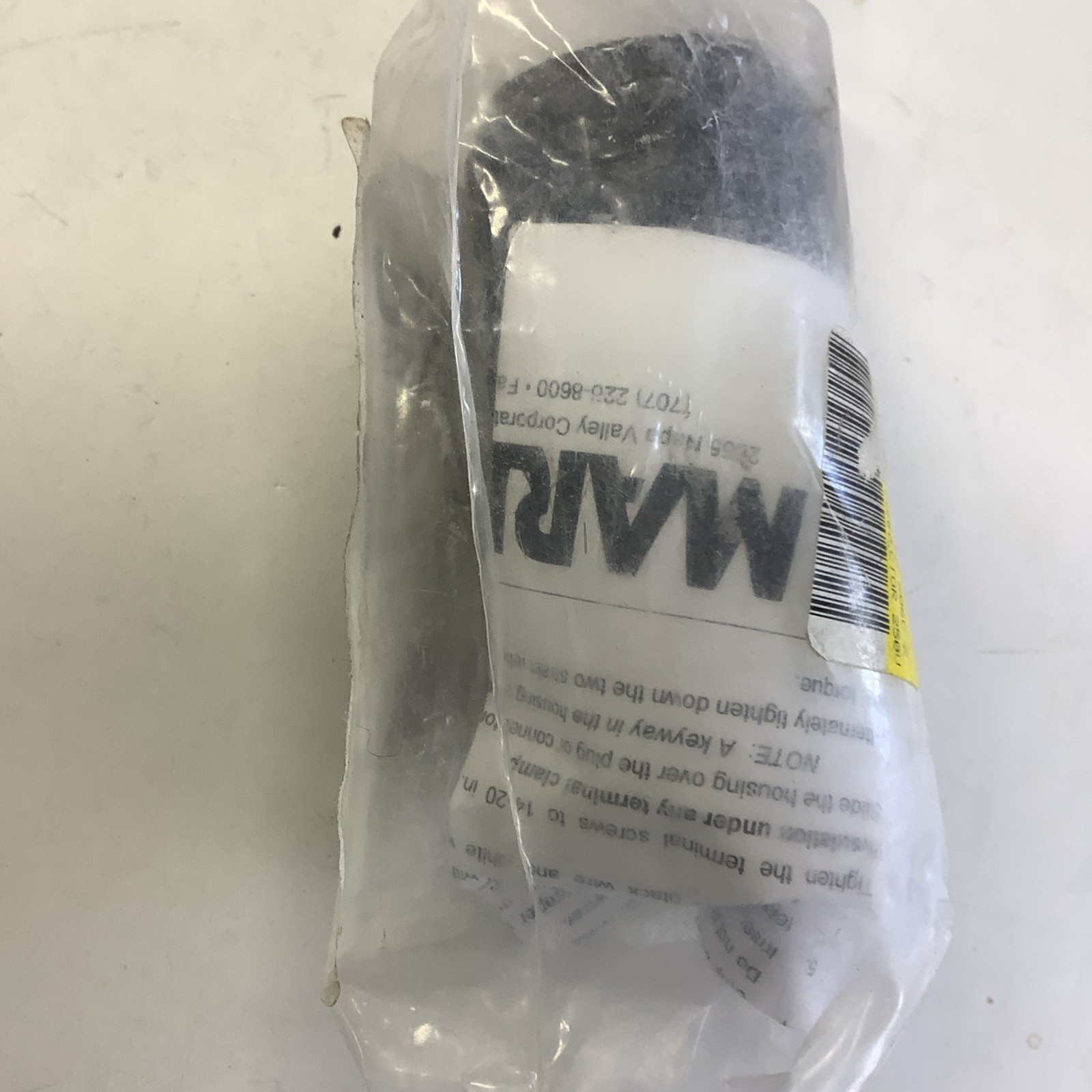 Marinco 206C 20 Amp, 250 Volt, Connector, Locking