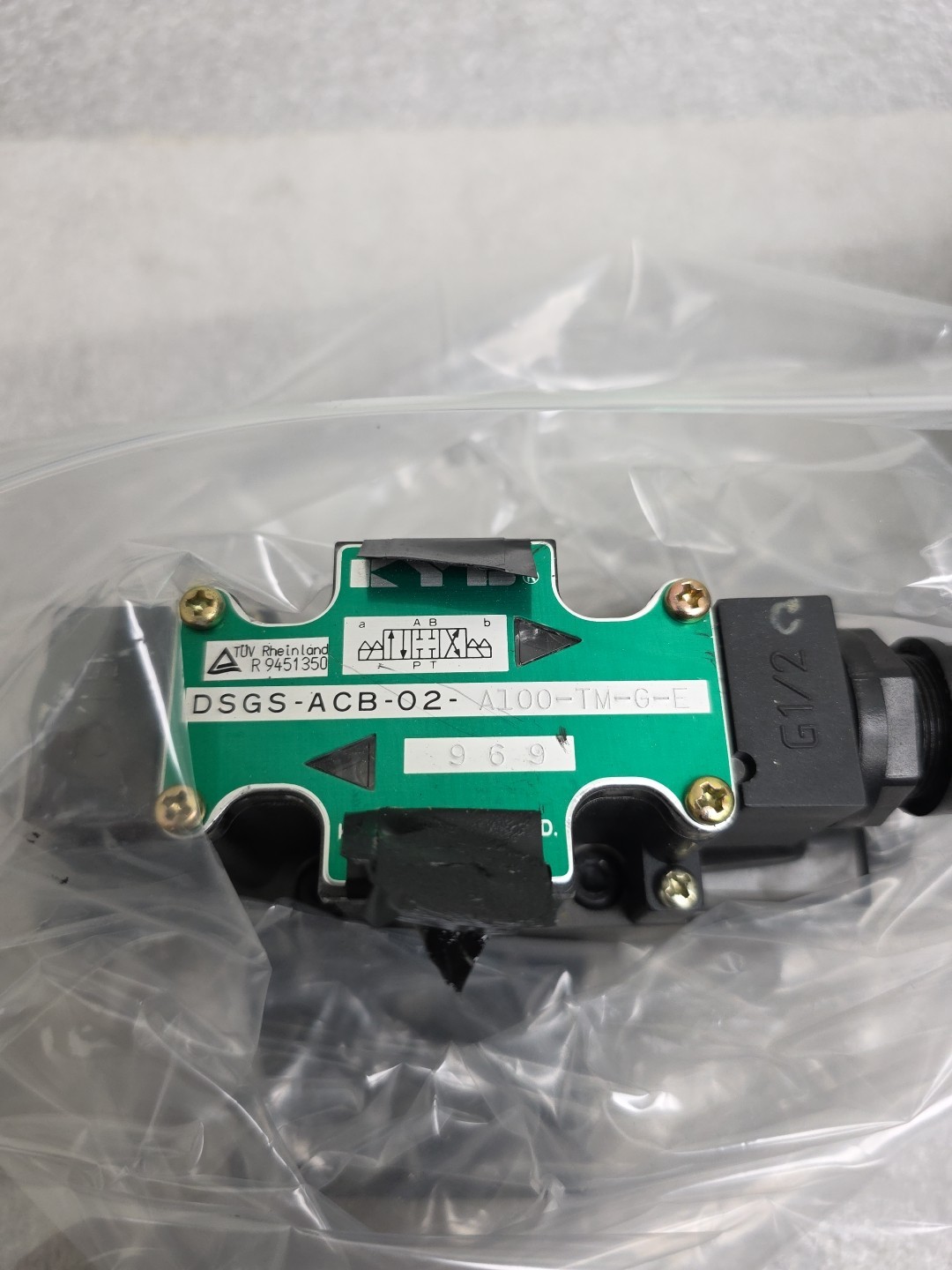 KYB Valve DSGS-ACB-02-A100-TM-G-E