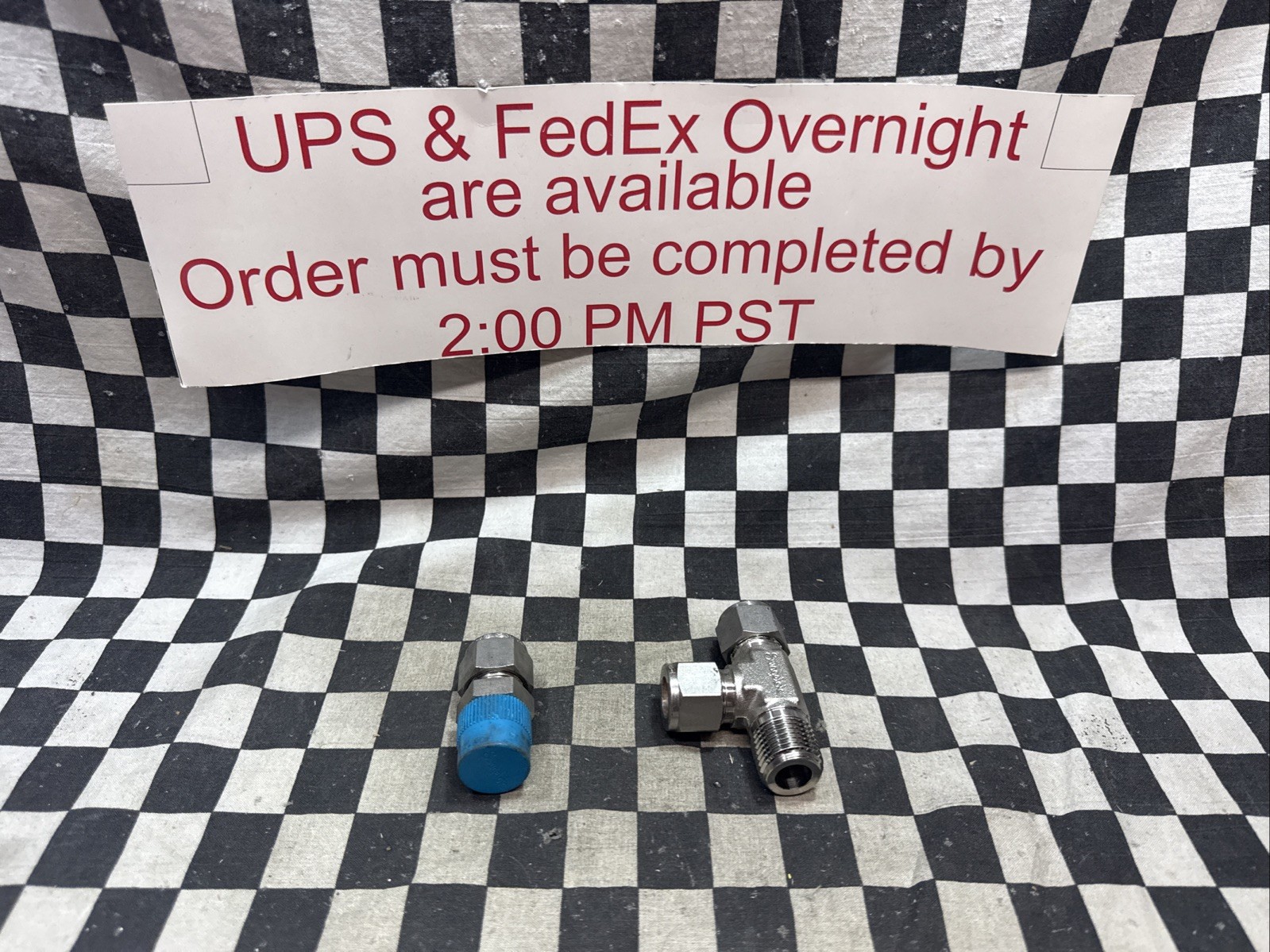 x2, SWAGELOK SS-810-3-8TMT and SS-810-1-8, Male Run Tee 1/2″, SHIPSAMEDAY#ZB70B