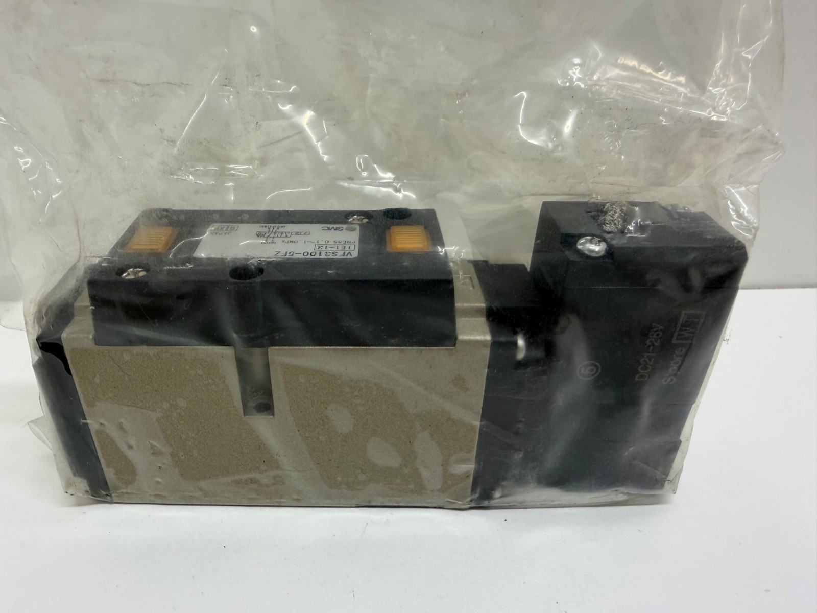 NEW OLD STOCK! SMC 24V 5-PORT SOLENOID CONTROL VALVE VFS3100-5FZ