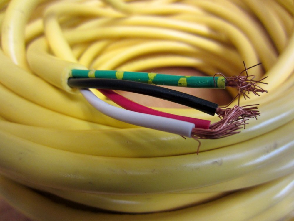 Molex Woodhead 104000A01M305 MC 4P FP 30.5M 16/5 PVC Cable