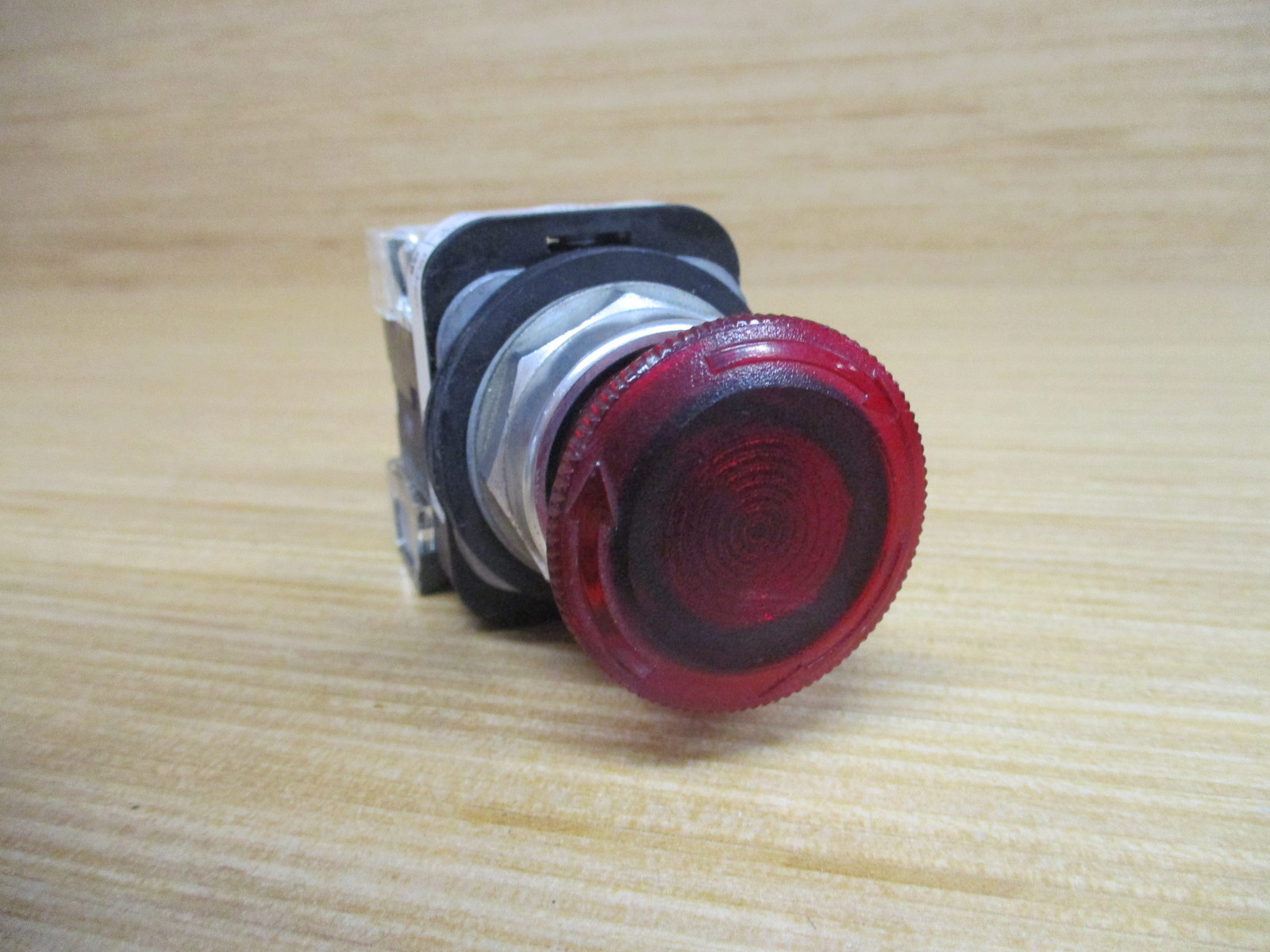 Allen Bradley 800TC-FXTQ24RA1 Push Pull Switch (Pack of 3)