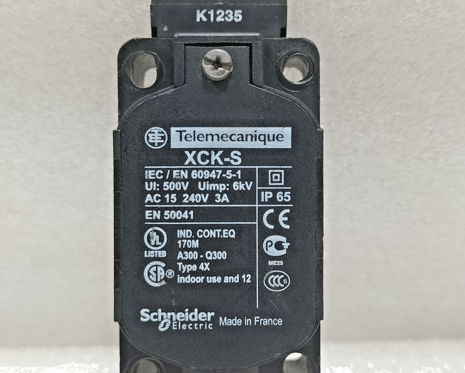 TELEMECANIQUE XCK-S LIMIT SWITCH AC 15 240V 3A IP65