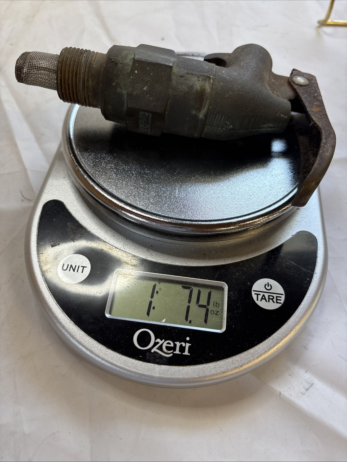Just Right MFG. Co, 8-902 Faucet Brass Oil Handle Pump Threaded Screen 1.5 lbs.