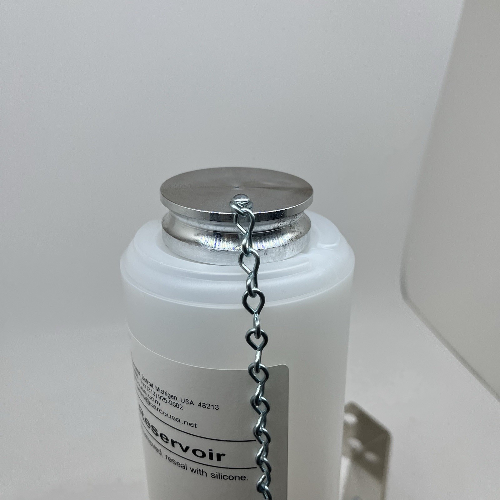 Carco ES-374-RQ-11 Reservoir Feeder Plastic Bottle W/ Mounting Bracket New