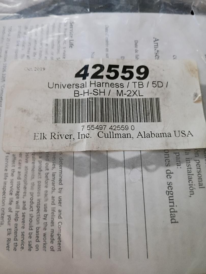 NEW ELK RIVER UNIVERSAL FULL BODY HARNESS 310 LBS. #42559