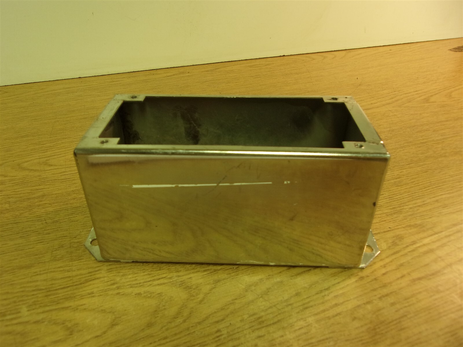 Stainless Steel Enclosure No Lid/Cover 6-3/4 x 3 x 3-1/2″ *FREE SHIPPING*