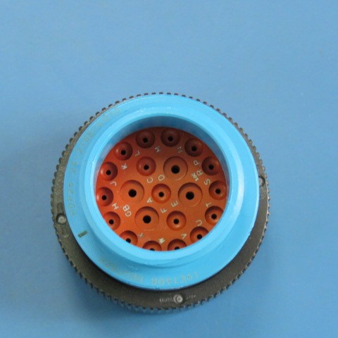 TE CONNECTIVITY/ DEUTSCH HDP26-24-21SE-L015 Qty of 1 per Lot 21 Position Circ