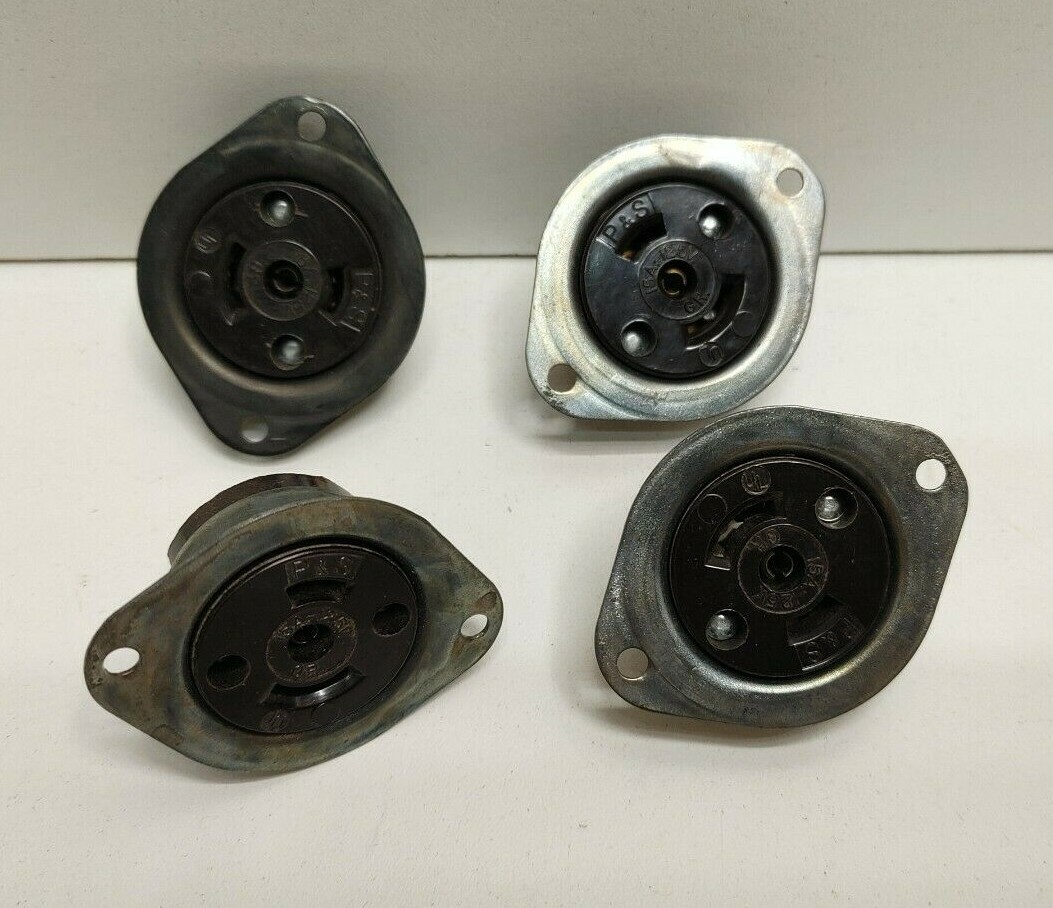 LOT OF 4 NEW OLD STOCK! P&S 15A 125V MIDGET TURNLOK FLANGED OUTLETS 7596