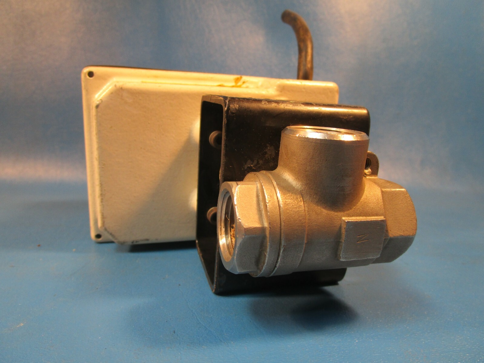 USED, ICI, Indelac Controls INC, R100 Actuator 115 VAC w/ 1/2″ NPT