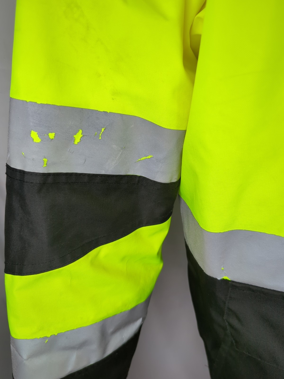 Ergodyne 8390 GloWear AmpliFIRE Winter Jacket Men Large Hi Vis Construction ANSI