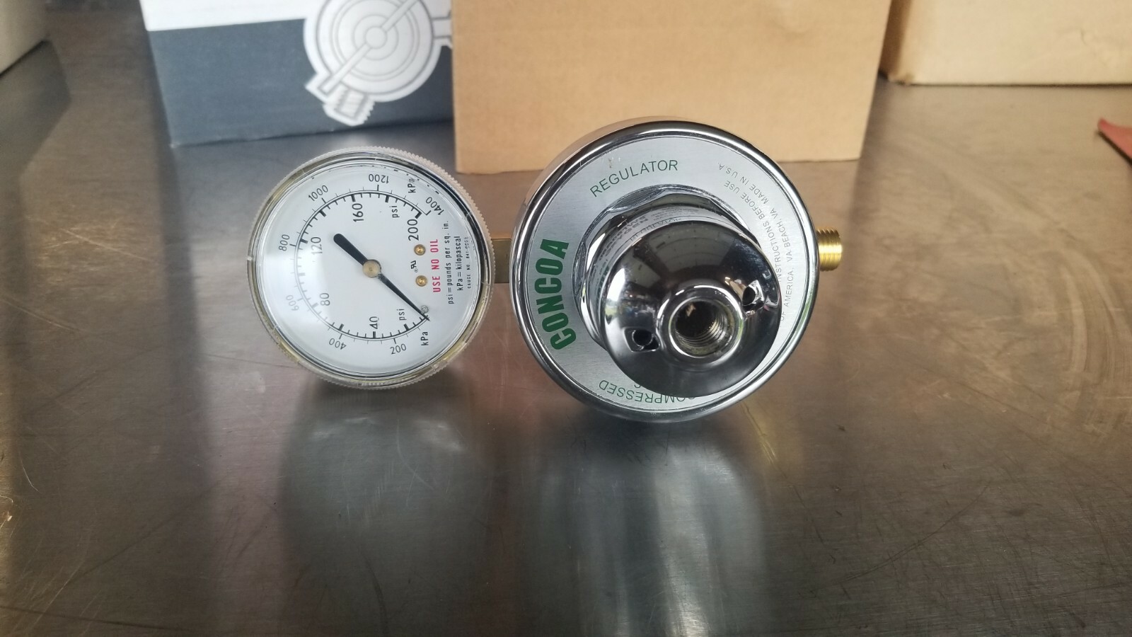 Concoa Single Stage Regulator 8069930-01-1 Oxygen 0-150 PSI CGA 24 New